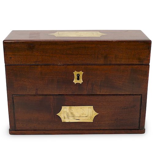 ENGLISH TRAVELING APOTHECARY