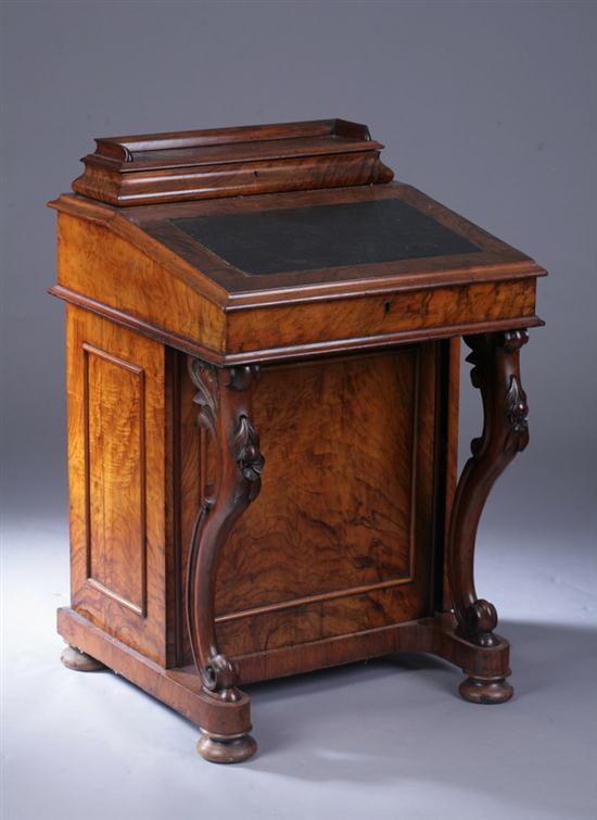 ENGLISH VICTORIAN BURLED WALNUT