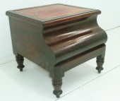 ENGLISH VICTORIAN MAHOGANY BED