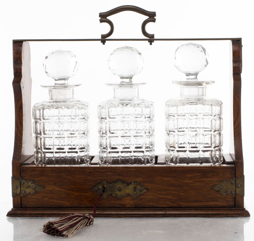 ENGLISH VICTORIAN OAK AND BRASS