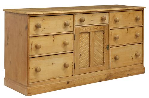 ENGLISH VICTORIAN SCRUBBED PINE