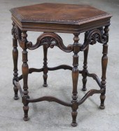 ENGLISH WALNUT TURNED LEG OCCA