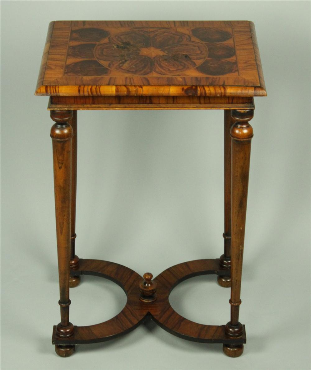ENGLISH WILLIAM AND MARY STYLE SIDE