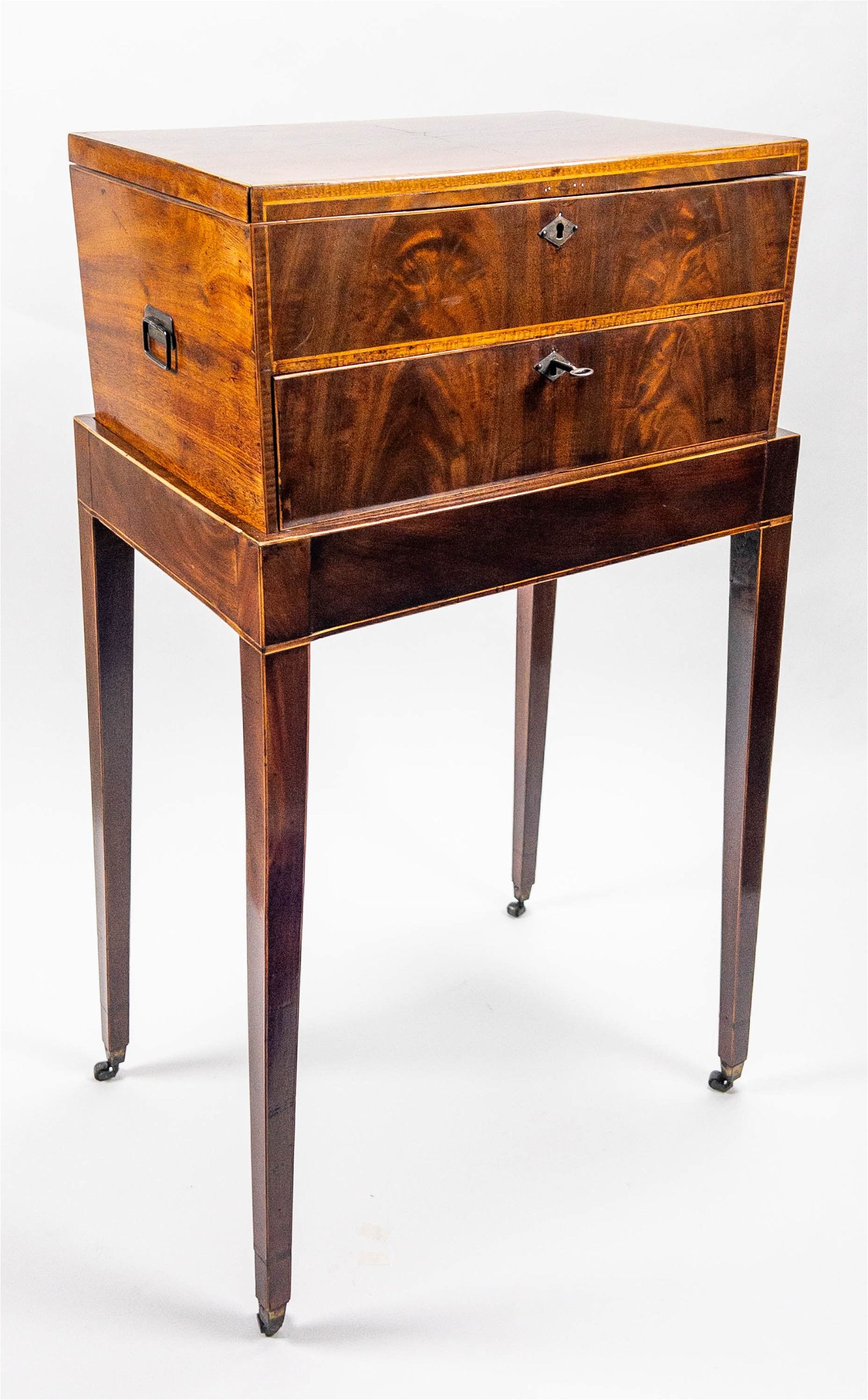 ENGLISH WRITING DESK ON STAND