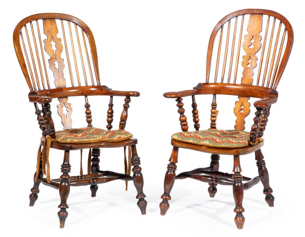 ENGLISH YEW WOOD HOOP-BACK
