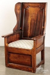 ENGLISH YEWWOOD CLOSE CHAIR, C