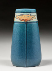 EPHRAIM POTTERY POPPY VASE 202