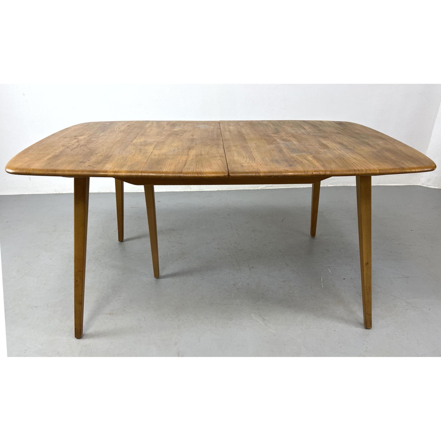 ERCO England Modernist Dining