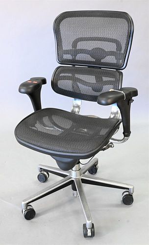 ERGOHUMAN ME8ERGLO OFFICE CHAIR,