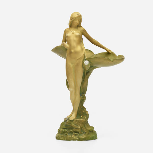 Ernst Wahliss. Amphora nude maiden.