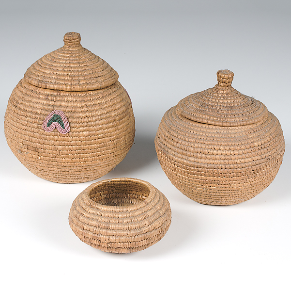 Eskimo Basket's lot of 3