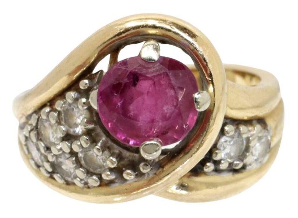 ESTATE 14KT GOLD RUBY & 0.33CTTW