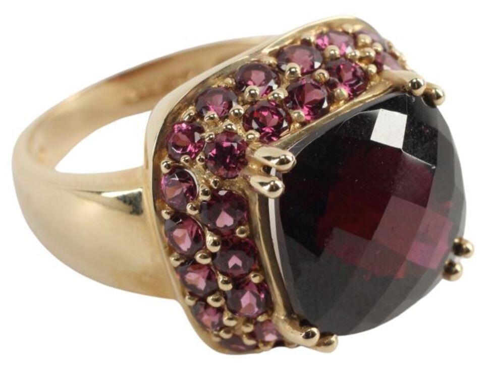 ESTATE 14KT YG ALMANDINE &
