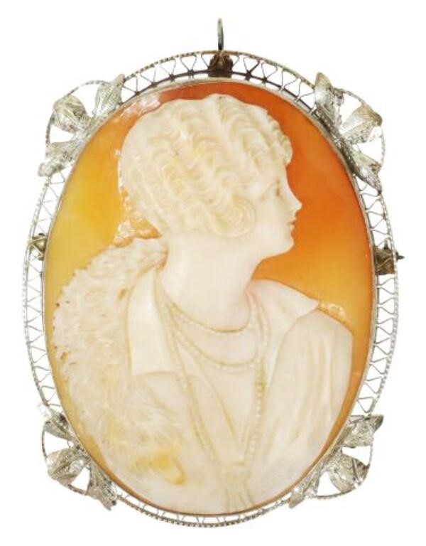 ESTATE ART DECO 14K WG SHELL