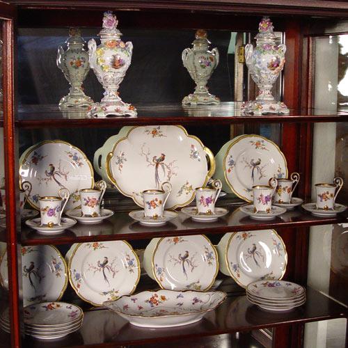 ESTATE FINE PORCELAIN DRESDEN,