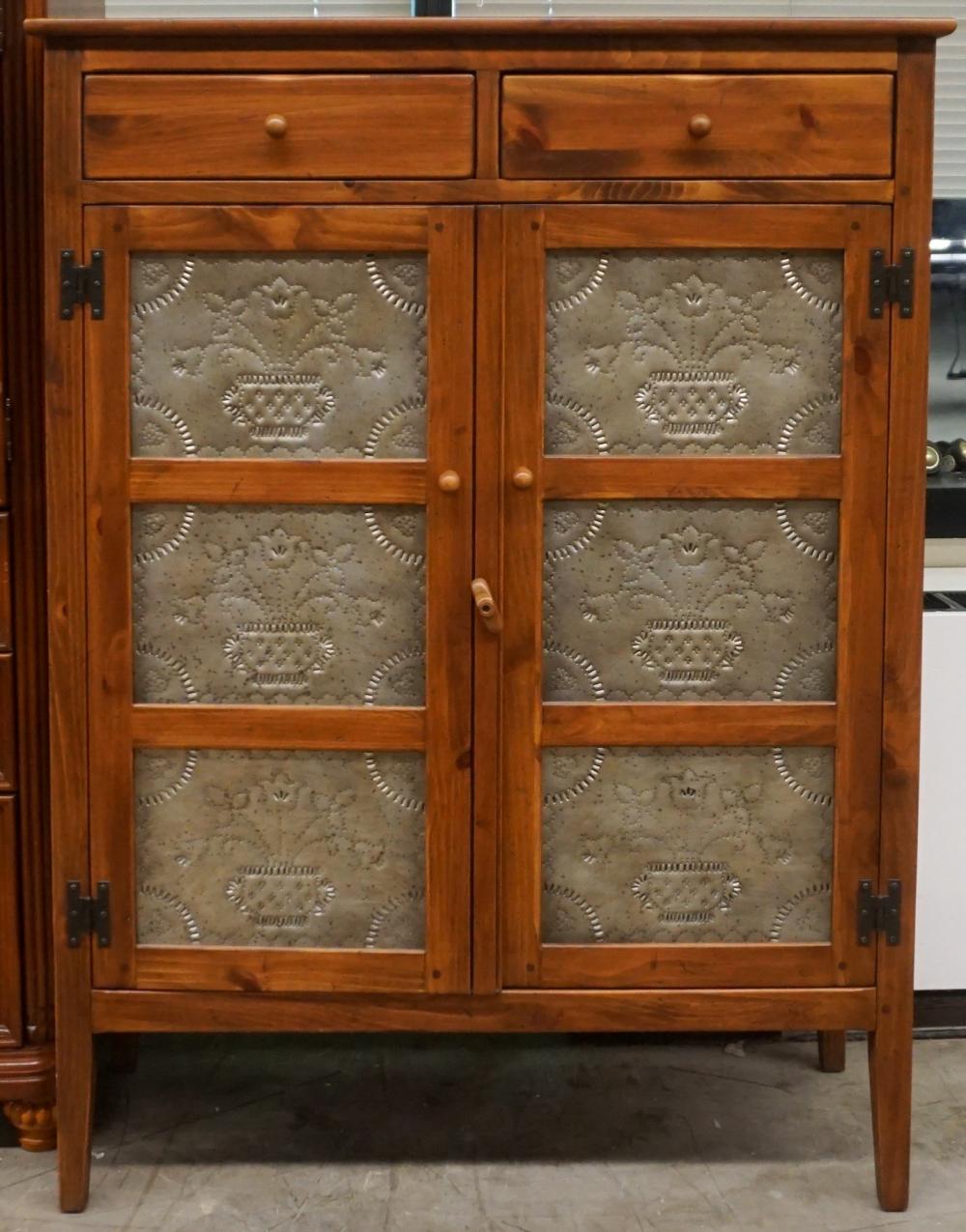 ETHAN ALLEN EARLY AMERICAN STYLE