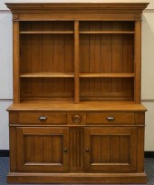 ETHAN ALLEN MAPLE HUTCH CABINE