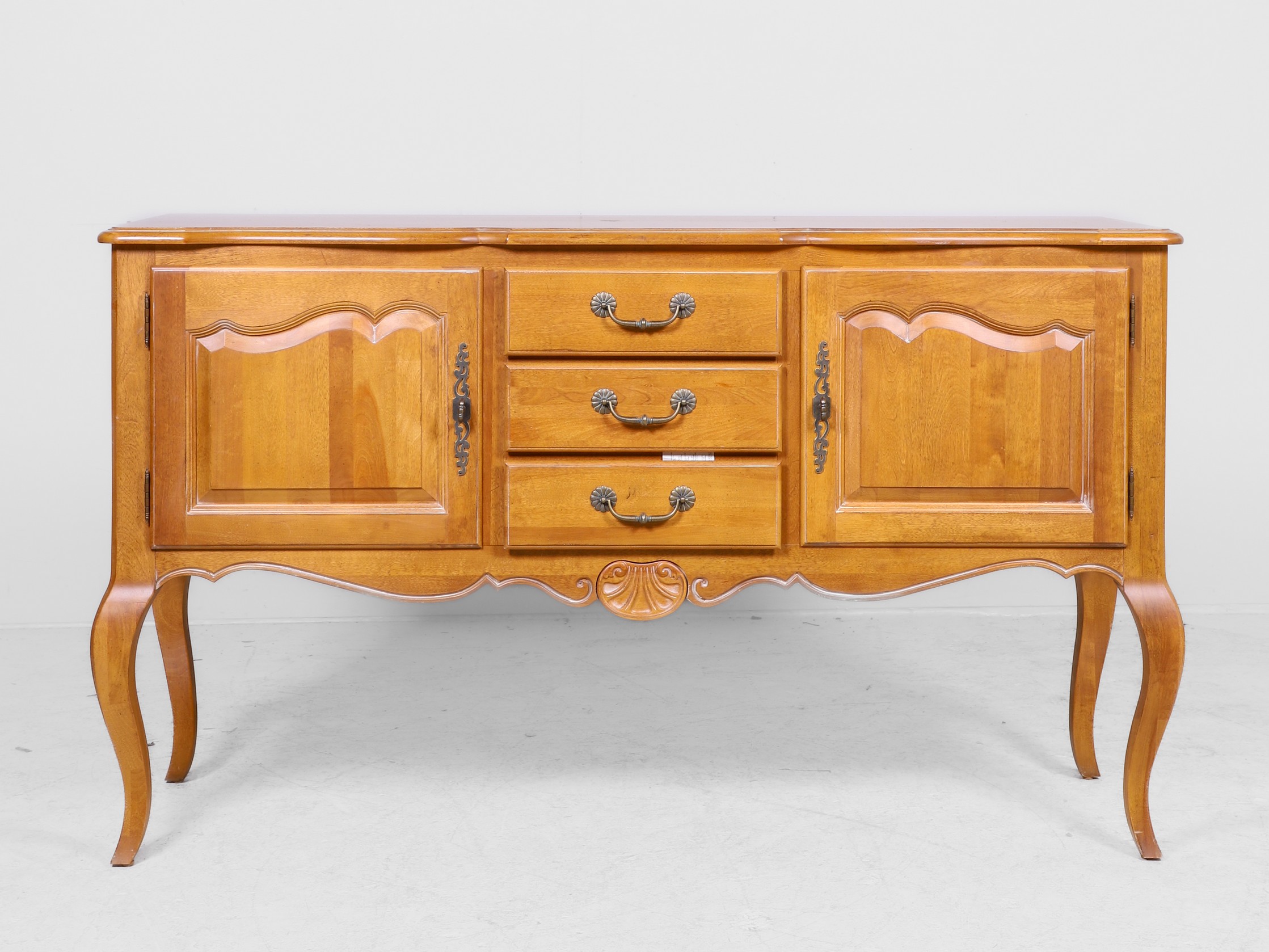 Ethan Allen walnut sideboard, 3