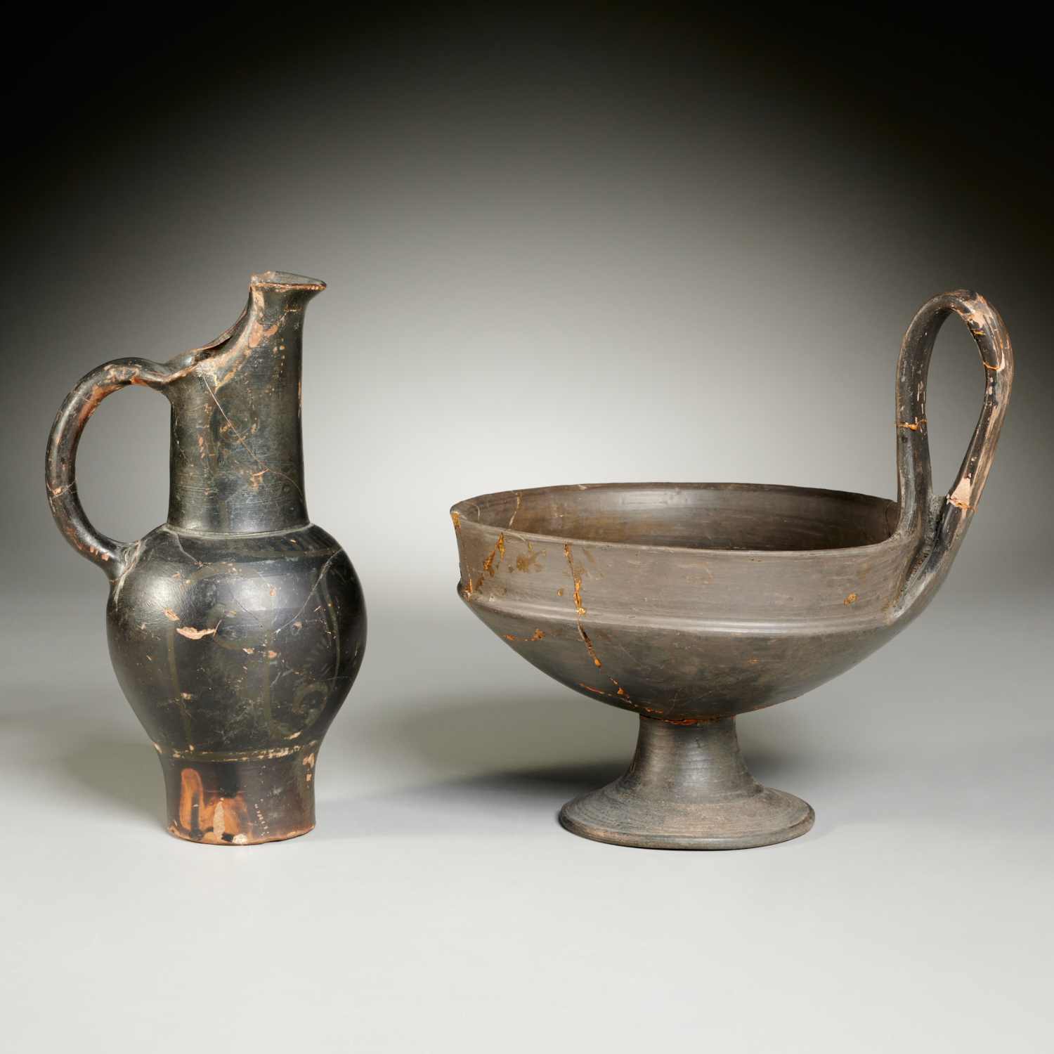 ETRUSCAN BLACK POTTERY BUCCHERO AND