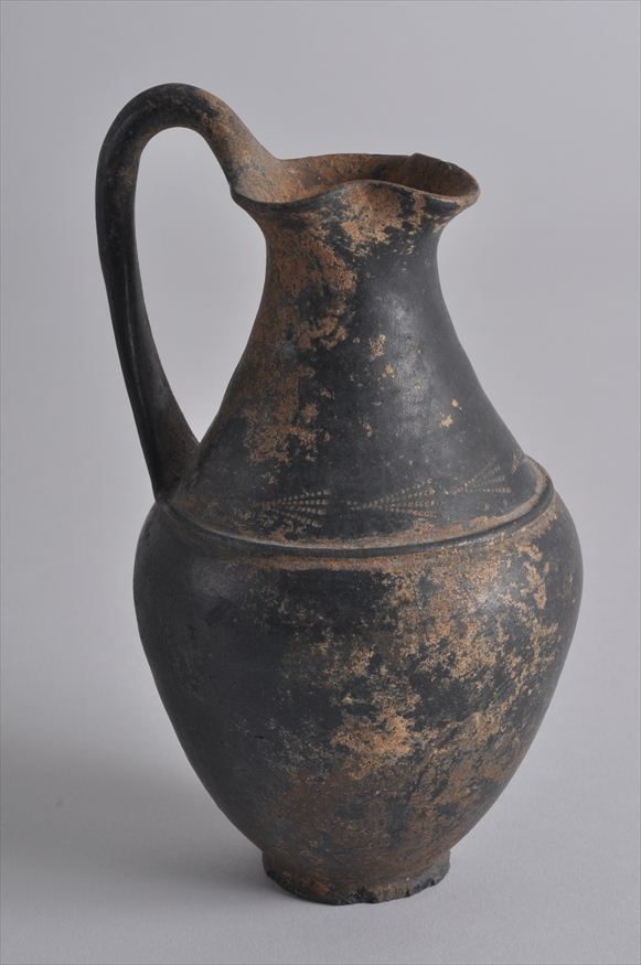 ETRUSCAN BUCCHERO POTTERY TREFOIL