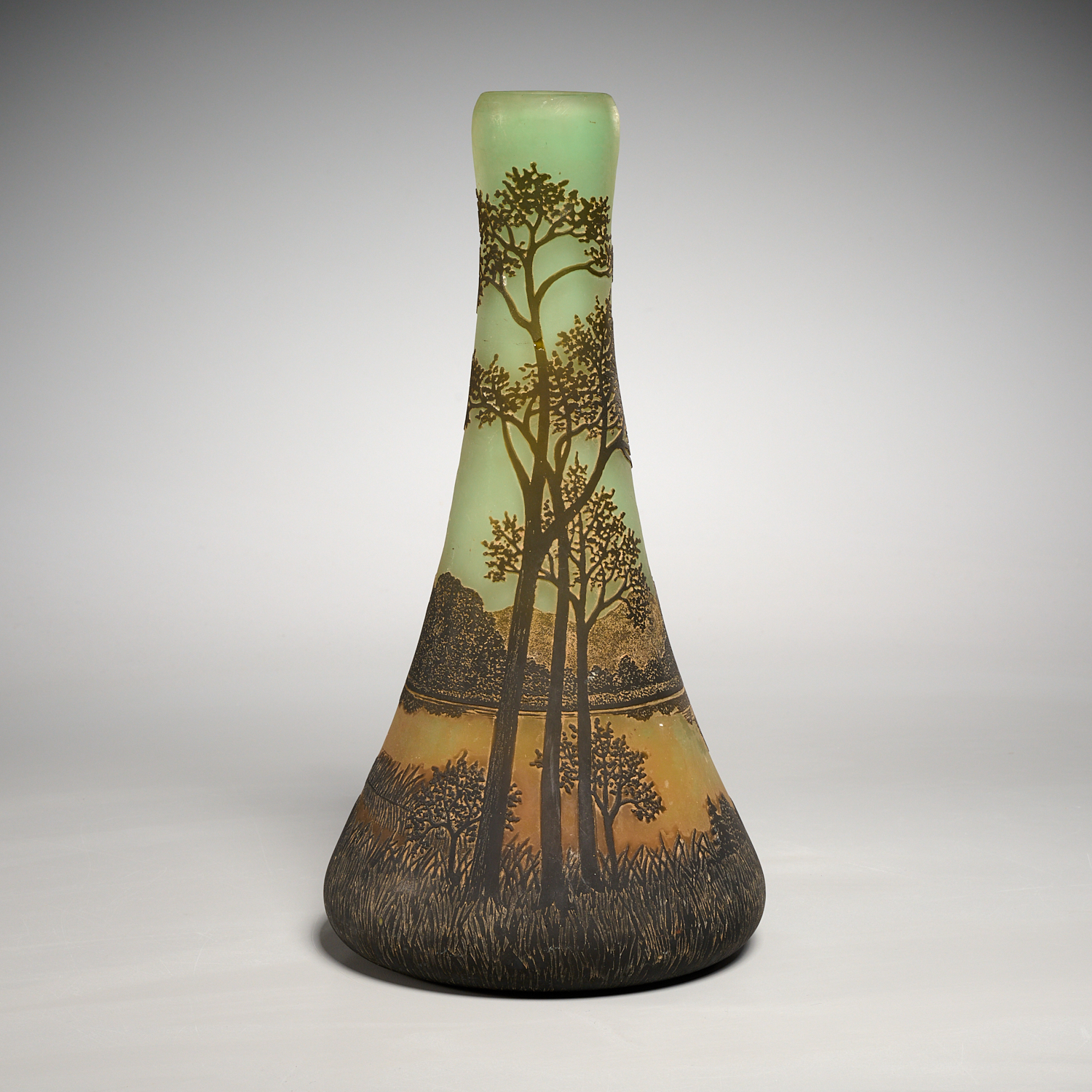 EUROPEAN CAMEO GLASS VASE, MANNER