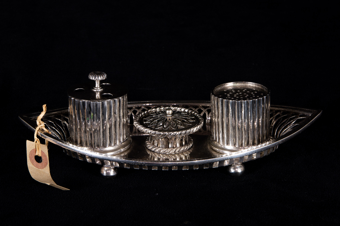 EUROPEAN SILVER BOAT FORM