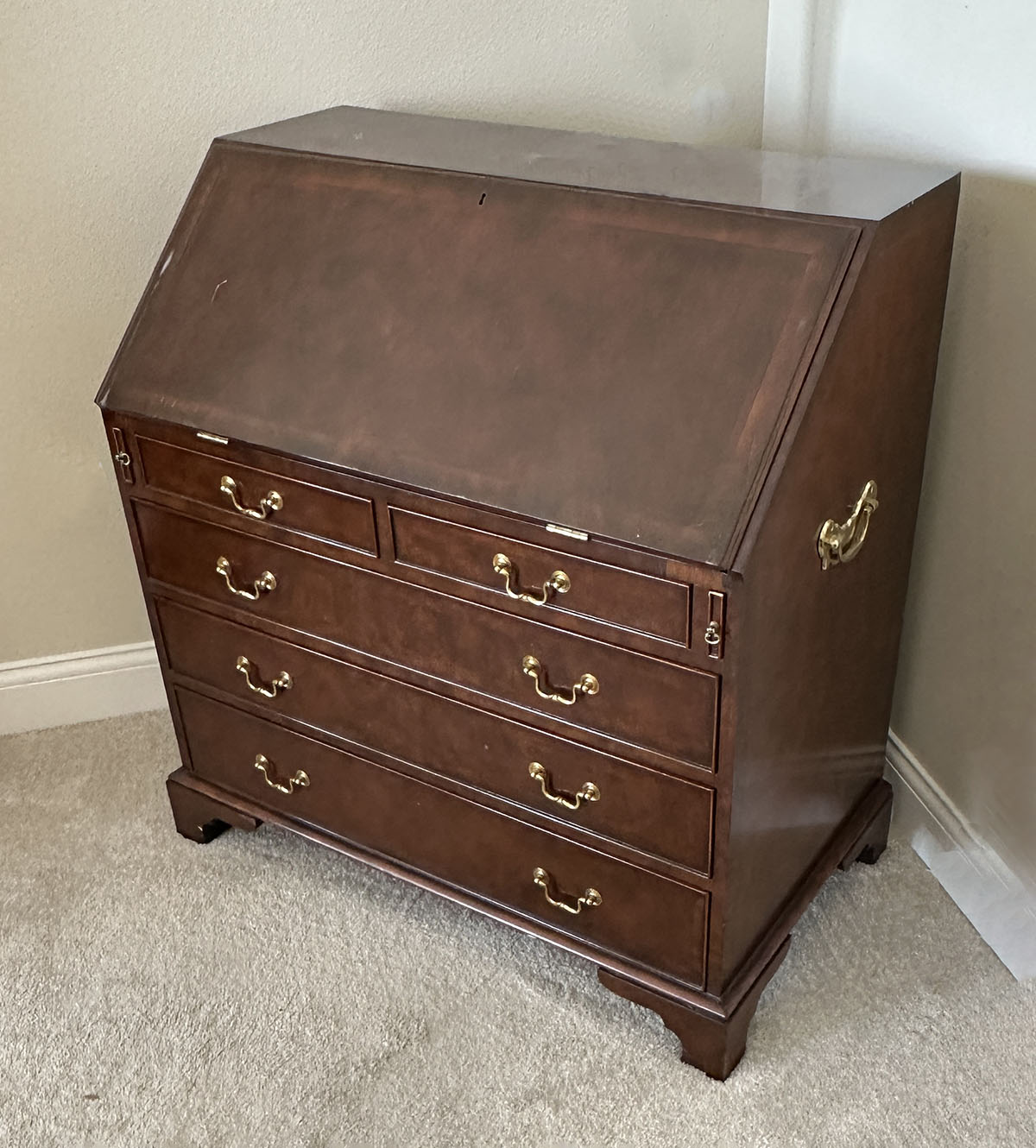 EXCEPTIONAL AND STATELY MAHOGANY