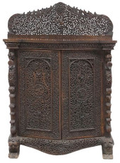 EXCEPTIONAL BURMESE CARVED HAR