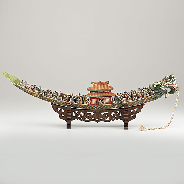 Exceptional Chinese Polychrome