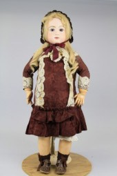 EXCEPTIONAL LARGE JUMEAU BEBE