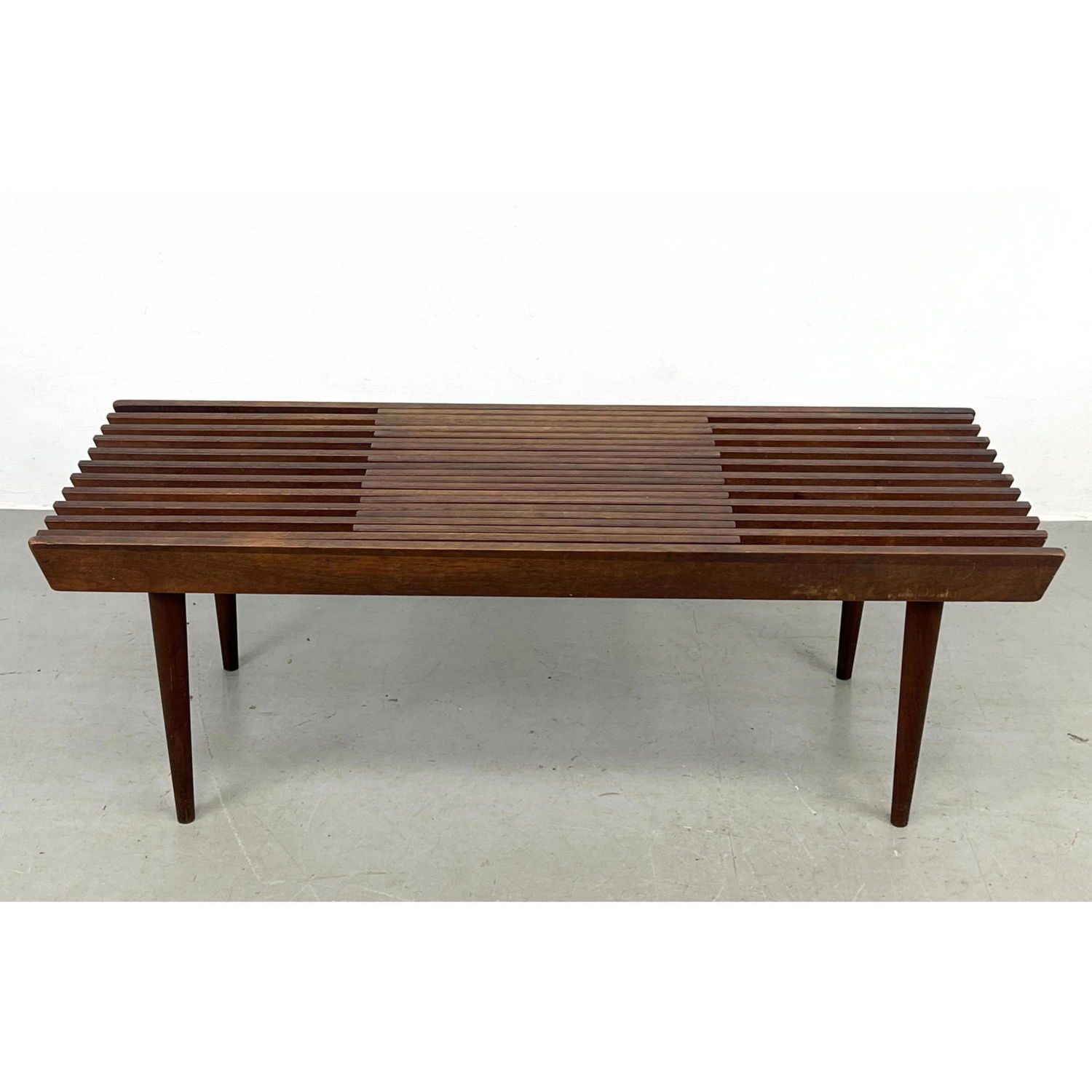 Expandable Modernist Slat Bench