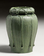 EXQUISITE GRUEBY POTTERY "KEND