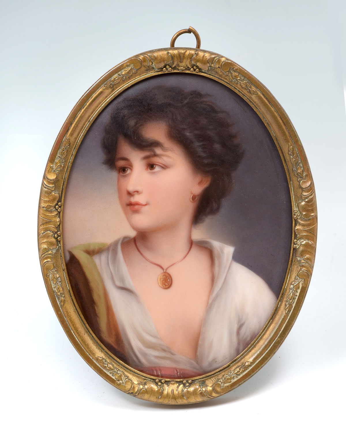 EXQUISITE HUTSCHENREUTHER