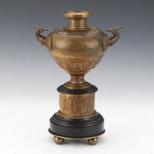 EXQUISITE NEOCLASSICAL GILT BR
