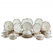 EXTENSIVE ENGLISH PORCELAIN PA