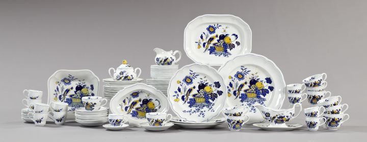 Extensive Ninety-Piece Spode