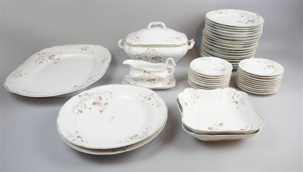F.A. SCHUMANN PORCELAIN PART DINNER