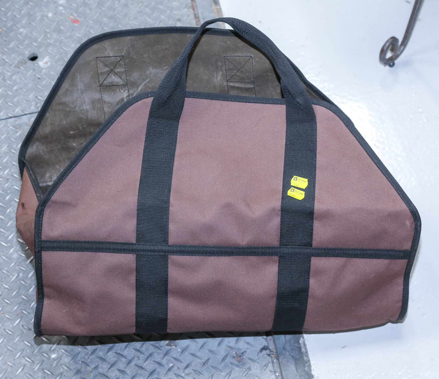 FABRIC LOG CARRIER .