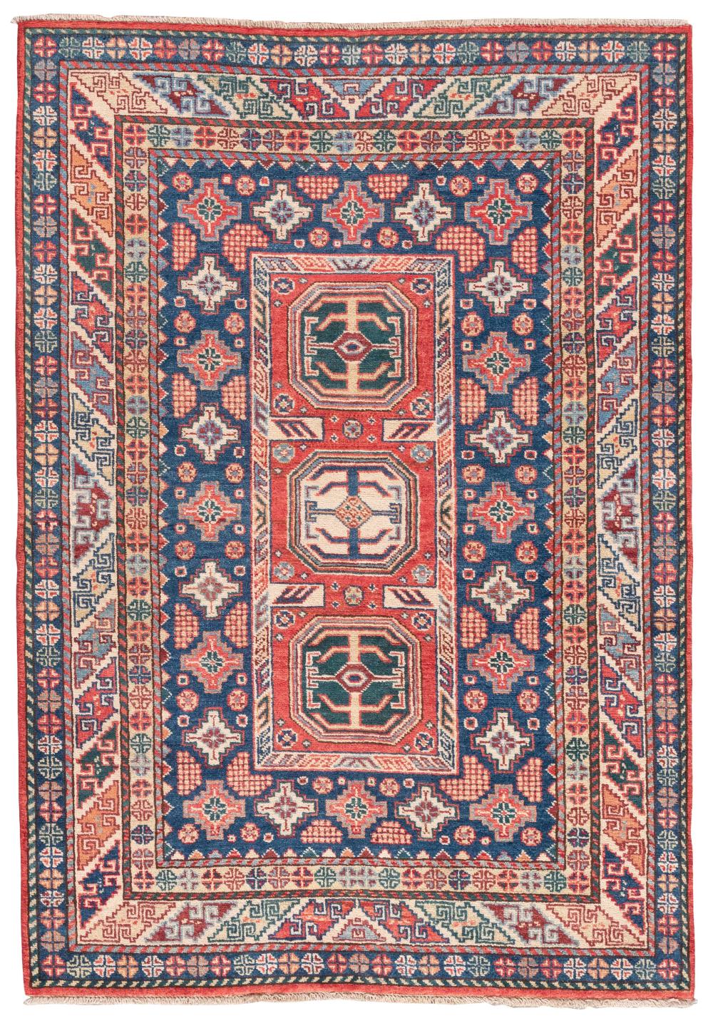 FACHROLO KAZAK DESIGN RUG: 4'1" X