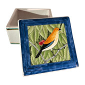 FAIENCE BOX WITH LID, PALLEY<b