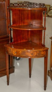 FALLON & HELLEN MAHOGANY CORNE