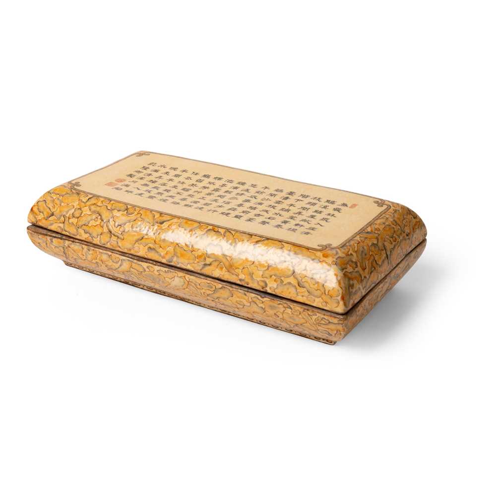FAMILLE ROSE FAUX-MARBLE