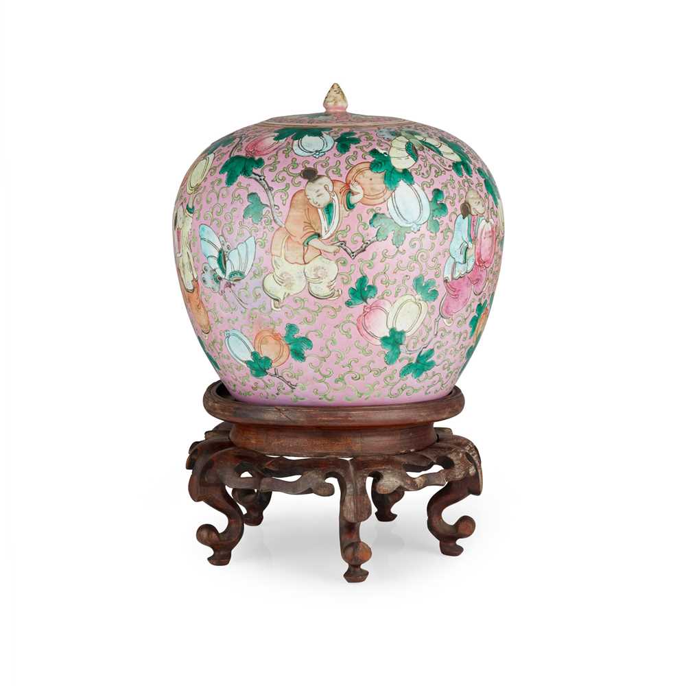 FAMILLE ROSE GINGER JAR WITH