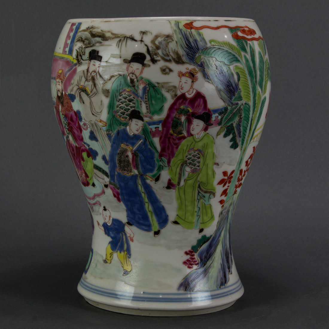 FAMILLE ROSE VASE Famille rose