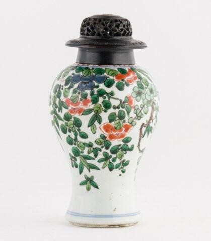 FAMILLE VERTE PORCELAIN BALUSTER