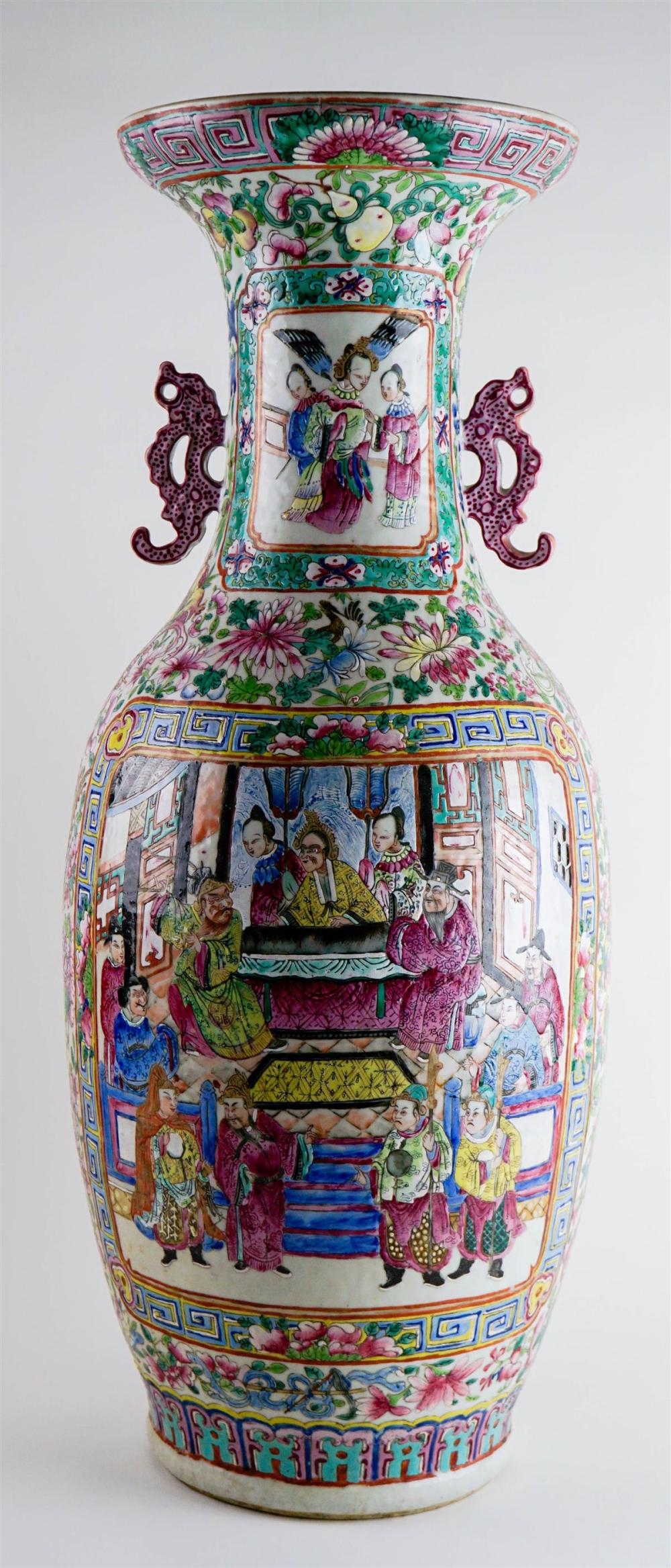 FAMILLE VERTE PORCELAIN FLOOR