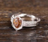 FANCY COLOR DIAMOND AND PLATIN