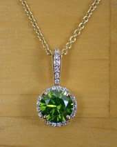 FANCY GREEN DIAMOND PENDANT NE
