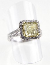 Fancy intense yellow diamond r