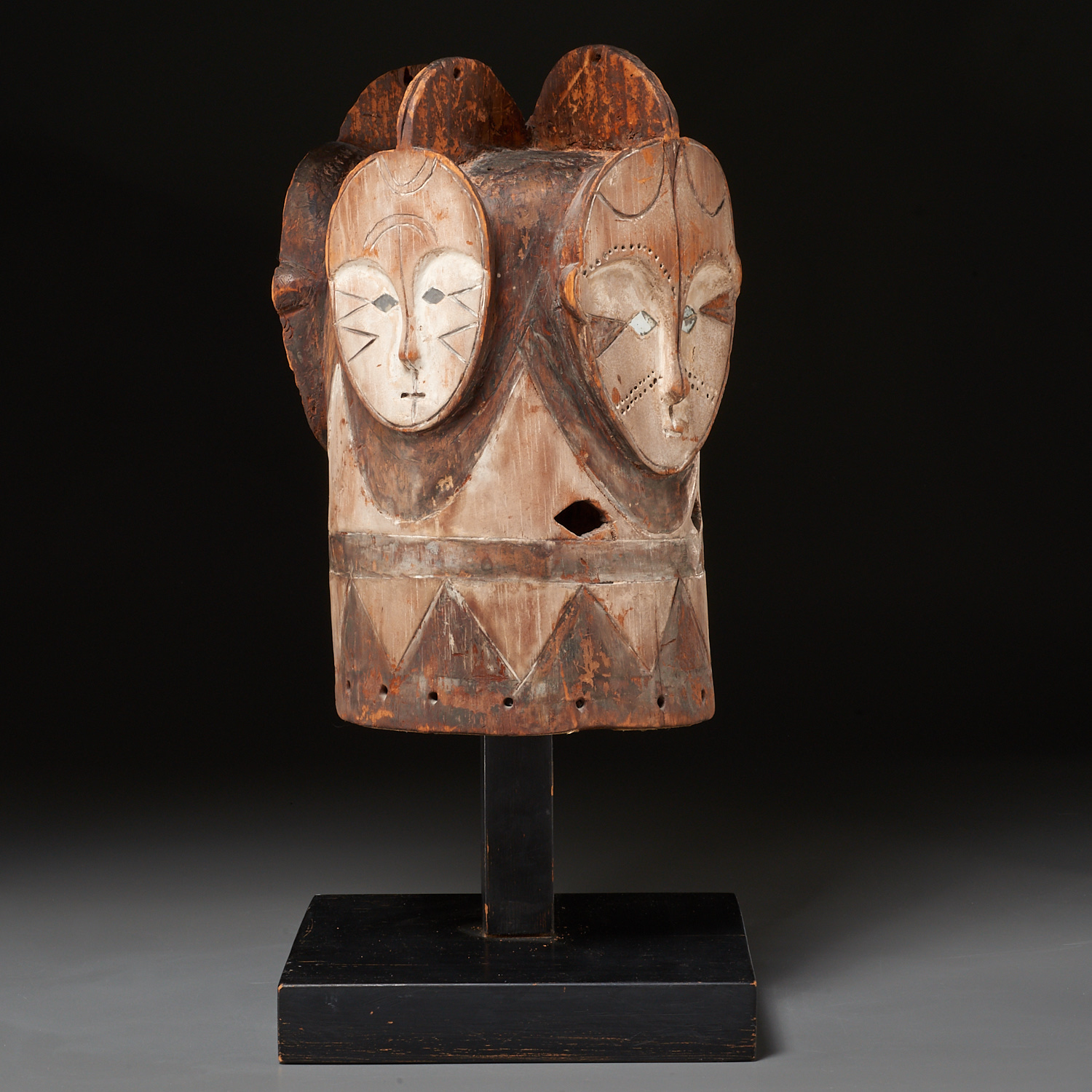 FANG PEOPLES, NGONTANGA